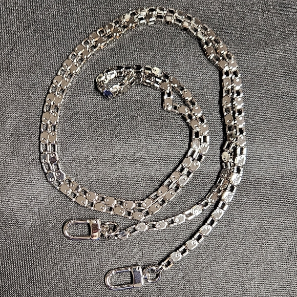 Porsche Design Visor Bag Chain Silver - Picture 2 of 4